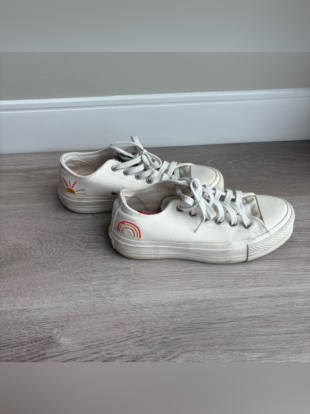 Converse White Canvas Low-Top Sneakers with Rainbow & Sun Embroidery